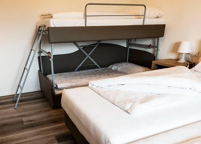 Roma Ariston 10 * Больцано